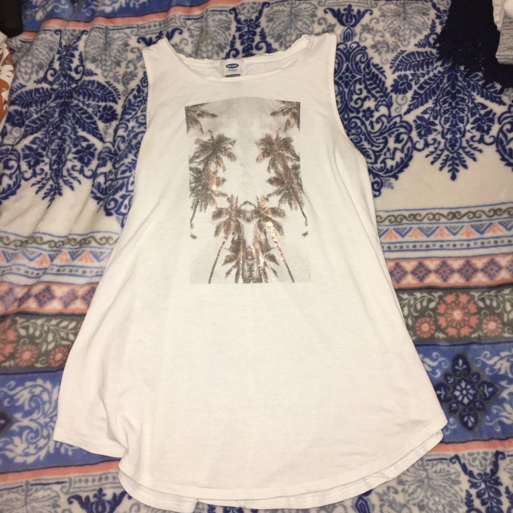 Nice white tank top